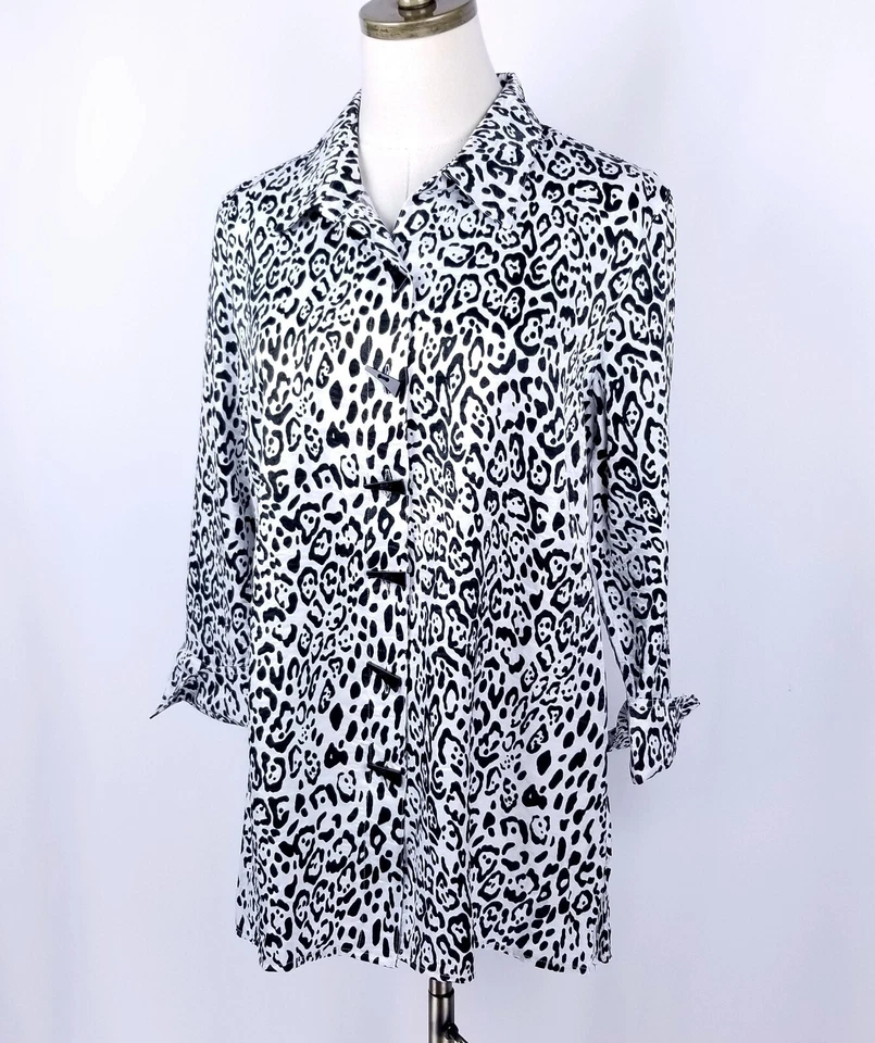 Multiples Artsy Animal Print Jacket Size M Black White Shimmer Button Up - Image 3 of 4