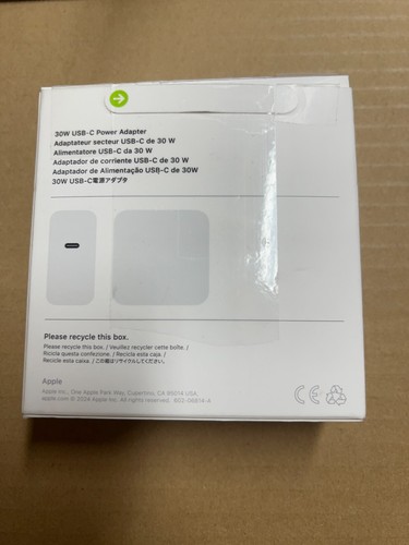 Apple Genuine OEM MacBook Air / iPad Pro Charger 30W USB-C Adapter Wall Plug - Picture 2 of 2