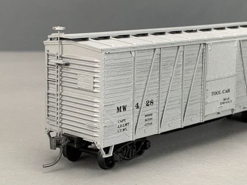HO Accurail 4281 40’ O.B. Boxcar extremos de acero M de W #428 plata RTR HO4582 | Zustand: Used