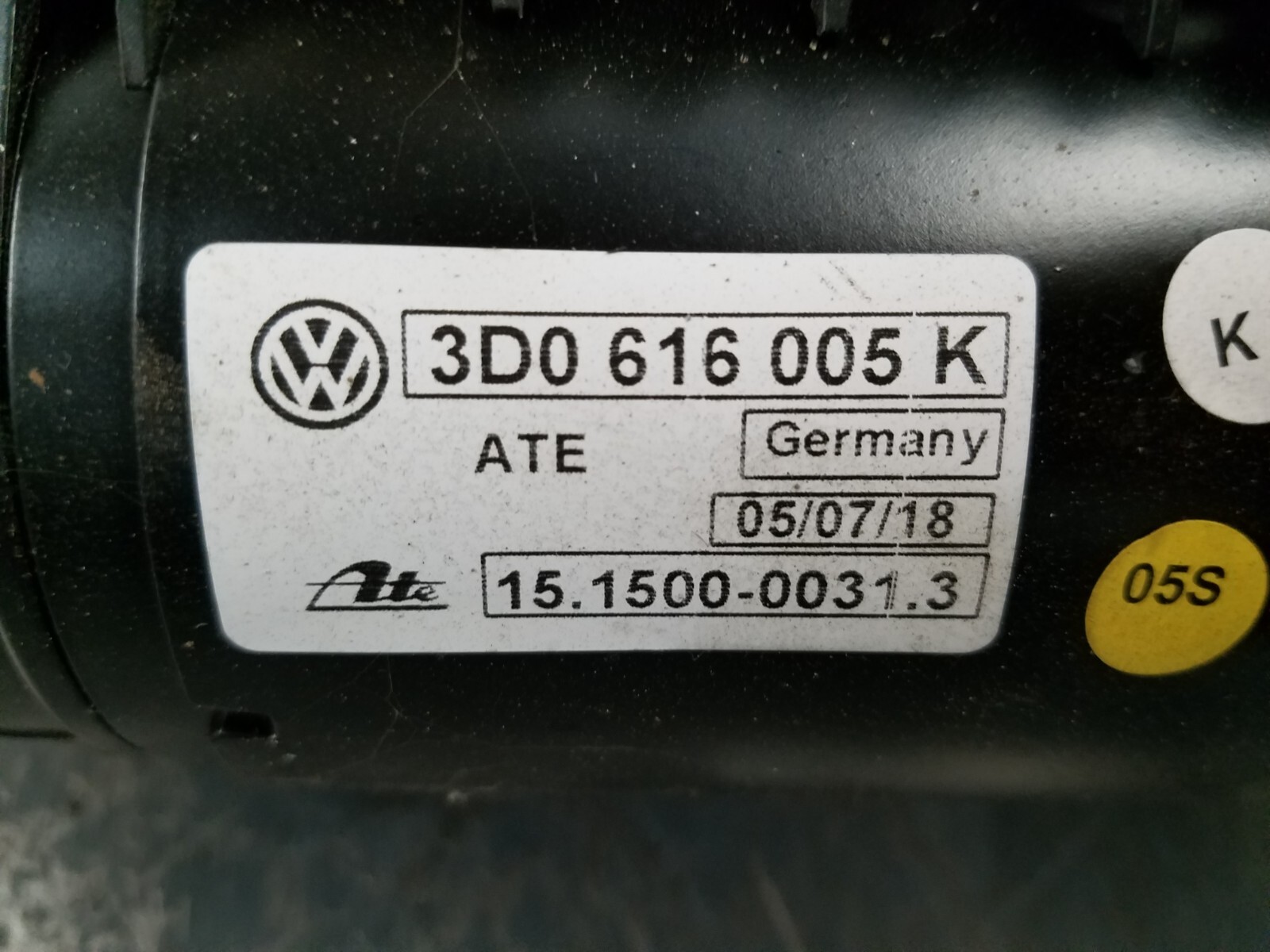 2006 Bentley Continental Flying Spur Air Ride Compressor #2209 Y4