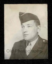WW2 ERA TIRED LOOKING SOLDIER DRESS UNIFORM STUDIO OLD/VINTAGE PHOTO- G264