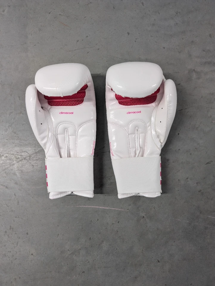 Guantes de Boxeo Adidas Fit Talla 14oz - Blanco/Rosa + Envolturas de Mano Rosa Gratis Foto 2 de 3