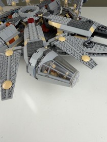 Lego Star Wars Millennium Falcon 4504 Incomplete Read