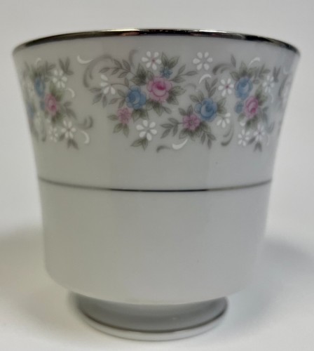 Cheryl von Fine China of Japan blau rosa Blumen 3" Teetassen mit Fuß #6503 - Bild 2 von 24