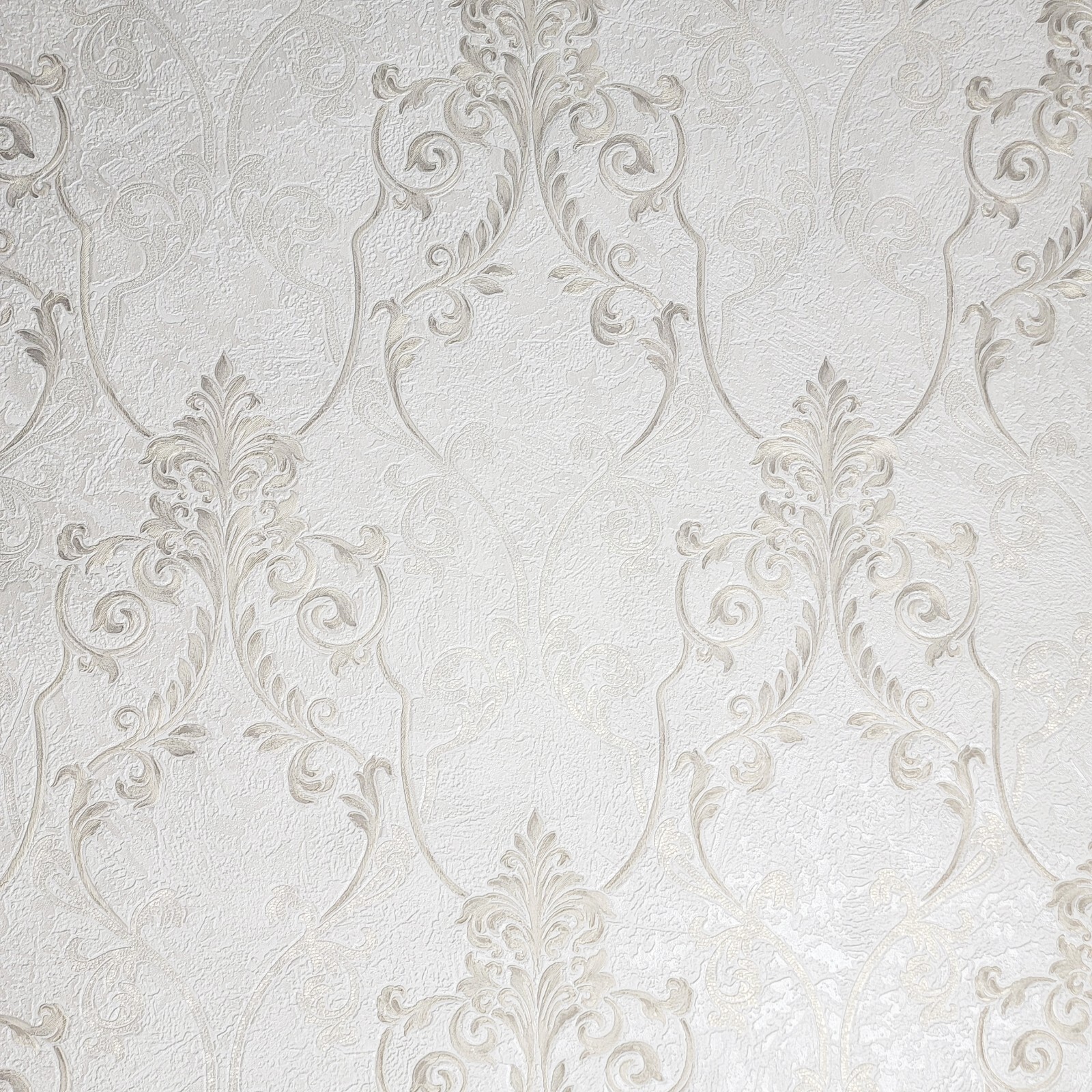 Ivory off white brass gold metallic Victorian damask Textured Wallpaper ...