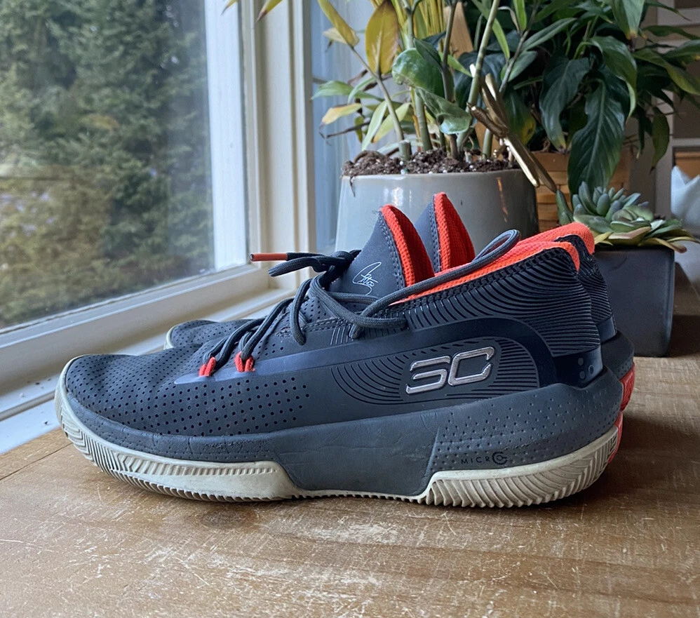 Under Armour SC Steph Curry 3Zero III Gray Red Men Basketball Shoes Size 8