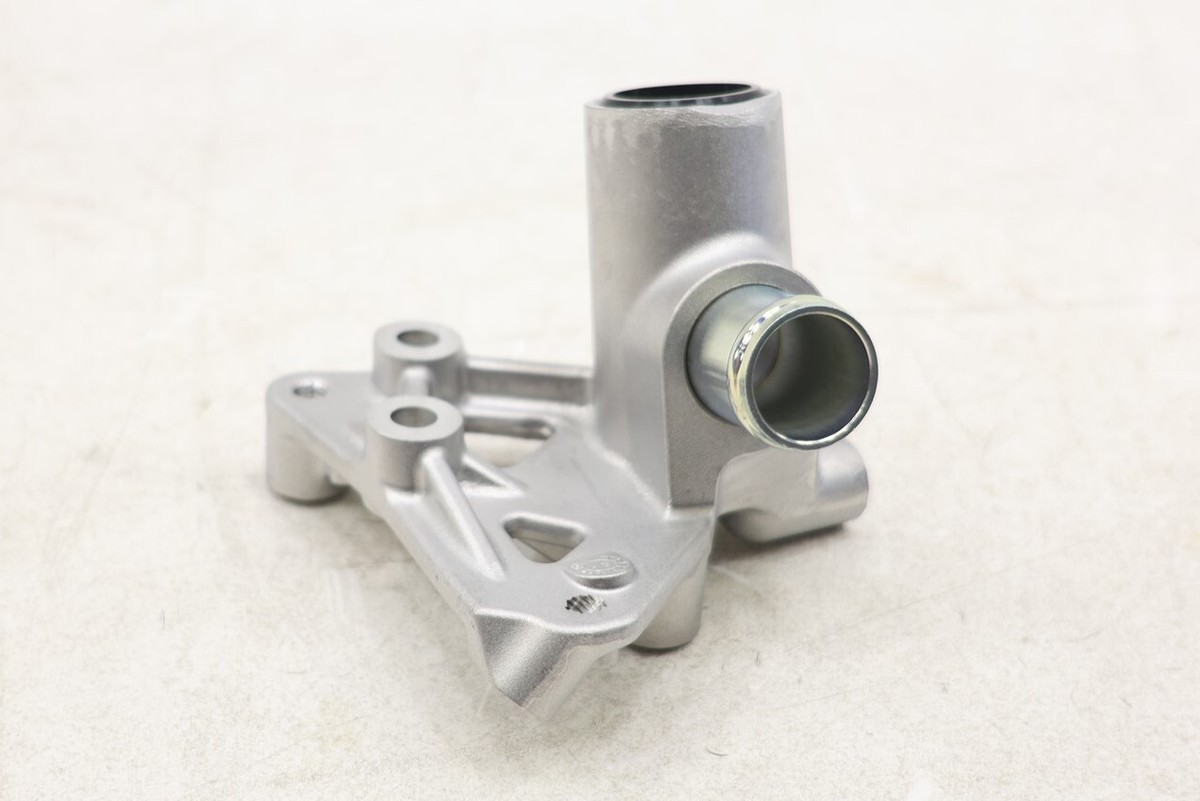 NEW OEM Isuzu Engine Crankcase Vent Bracket 8981401462 NQR NEW OEM Isuzu Engine Crankcase Vent Bracket 8981401462 NQR