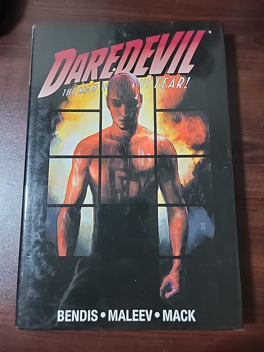洋書 Daredevil: The Man Without Fear: Bendis s-l400.jpg