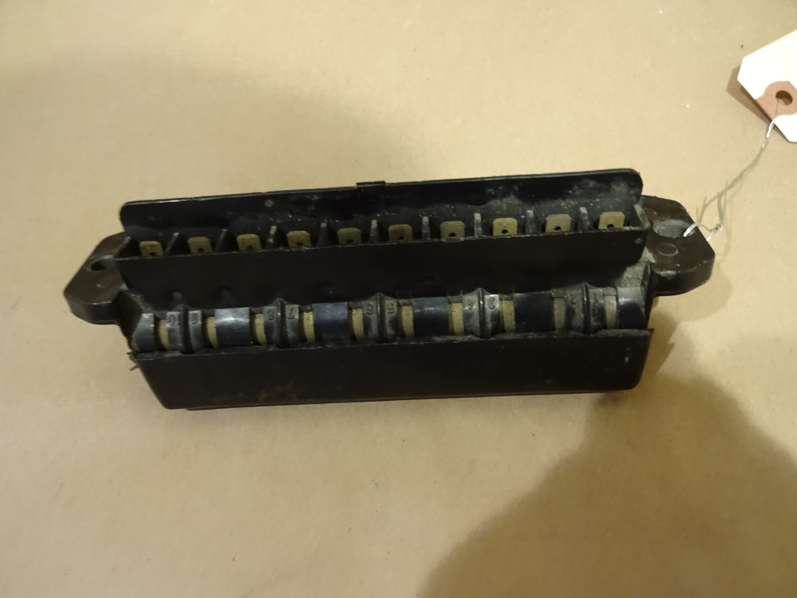 Ferrari 400 GT, 400 Auto - Fuse Box - P/N 116602