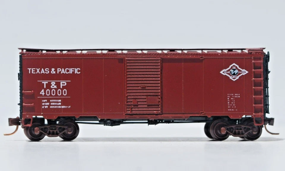 T&P. N Scale. 2 x 40' Box Cars, SSD, Roof Walk. MTL Trucks. Intermountain. New. - Image 2 of 3
