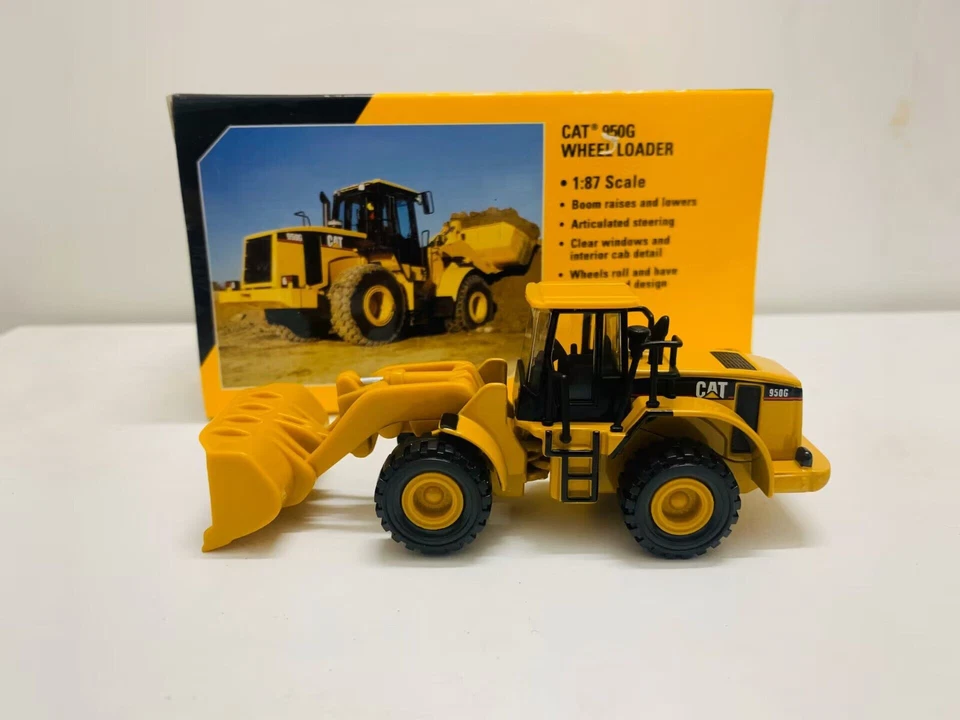 Norscot Cat 950G Wheel Loader 1/87 Scale Die-Cast Model 55402 New in Box - Image 4 of 4
