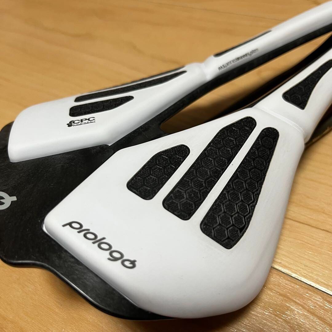パーツ prologo SCRATCH M5 CPC TIROX Amazon.com : Prologo Scratch M5 PAS Tirox Road Saddle, 140mm