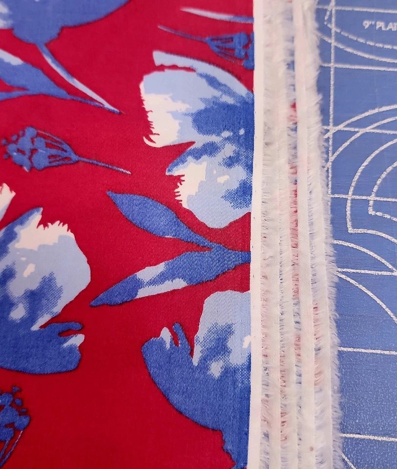 2 Yd Red Field  Flower Cotton Poplin Shirting Apparel Sketch Floral  - Image 4 of 4