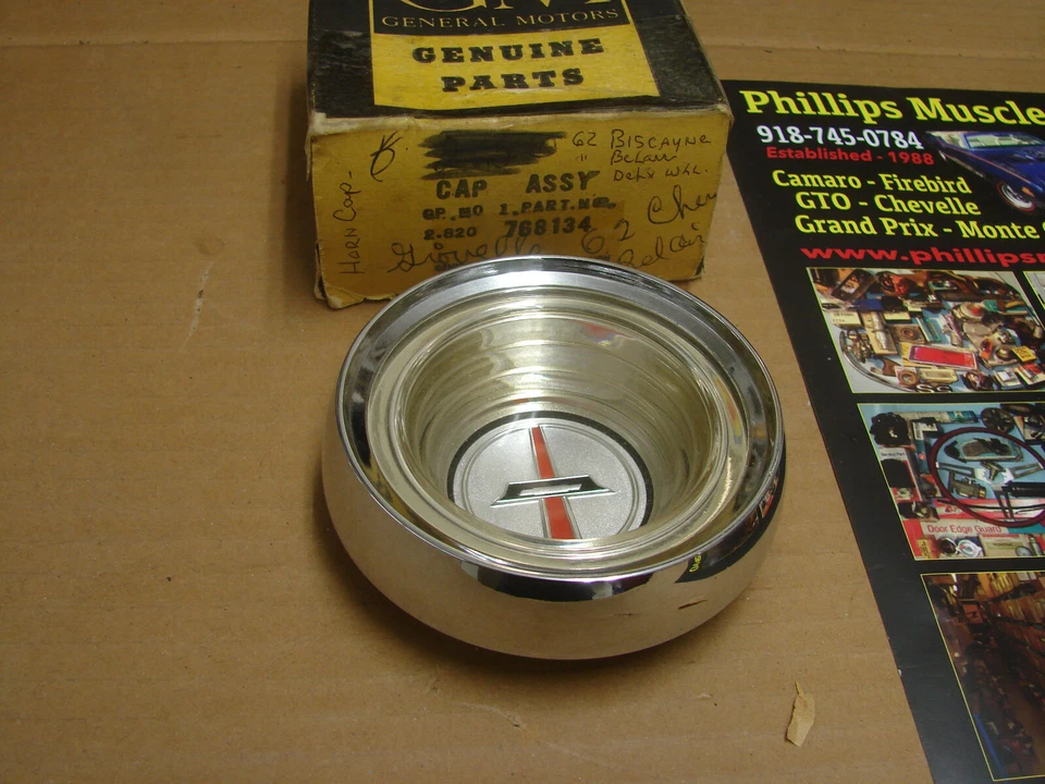 Volante con tapa de bocina nos GM 1959 1960 BEL AIR BISCAYNE CHEVROLET 283 348 Foto 4 de 4