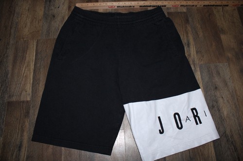 Y2K Air Jordan schwarz/weiße Shorts! Herren Größe L!