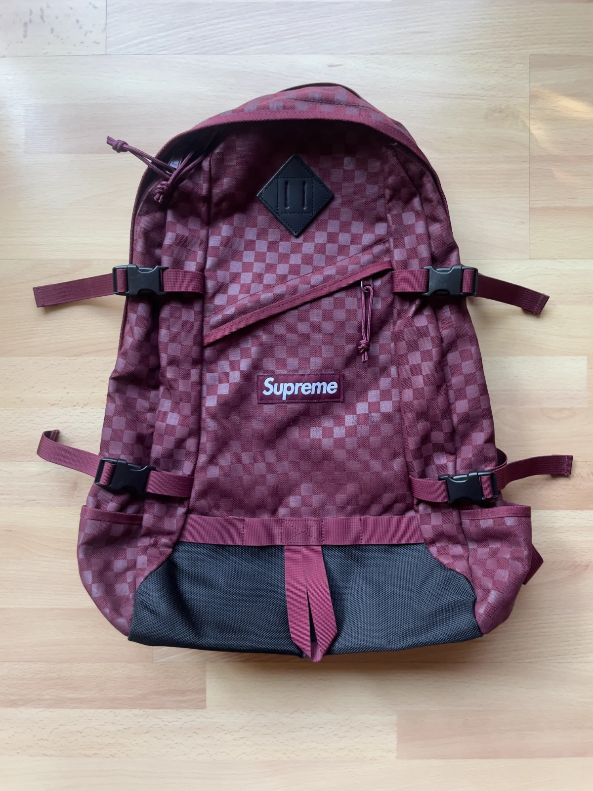 SUPREME DAMIER Sac à dos à carreaux FW11 BORDEAUX RARE BAG LV