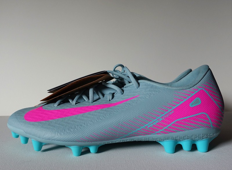 Nike Mercurial Vapor 16 Academy MG Low Top Soccer Cleats (Ocean Cube/Pink) SZ 9