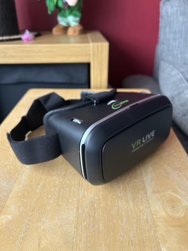 Maxtek Vision 3D Virtual Reality Headset VR LIVE IOS & Android 4-6” Smartphones