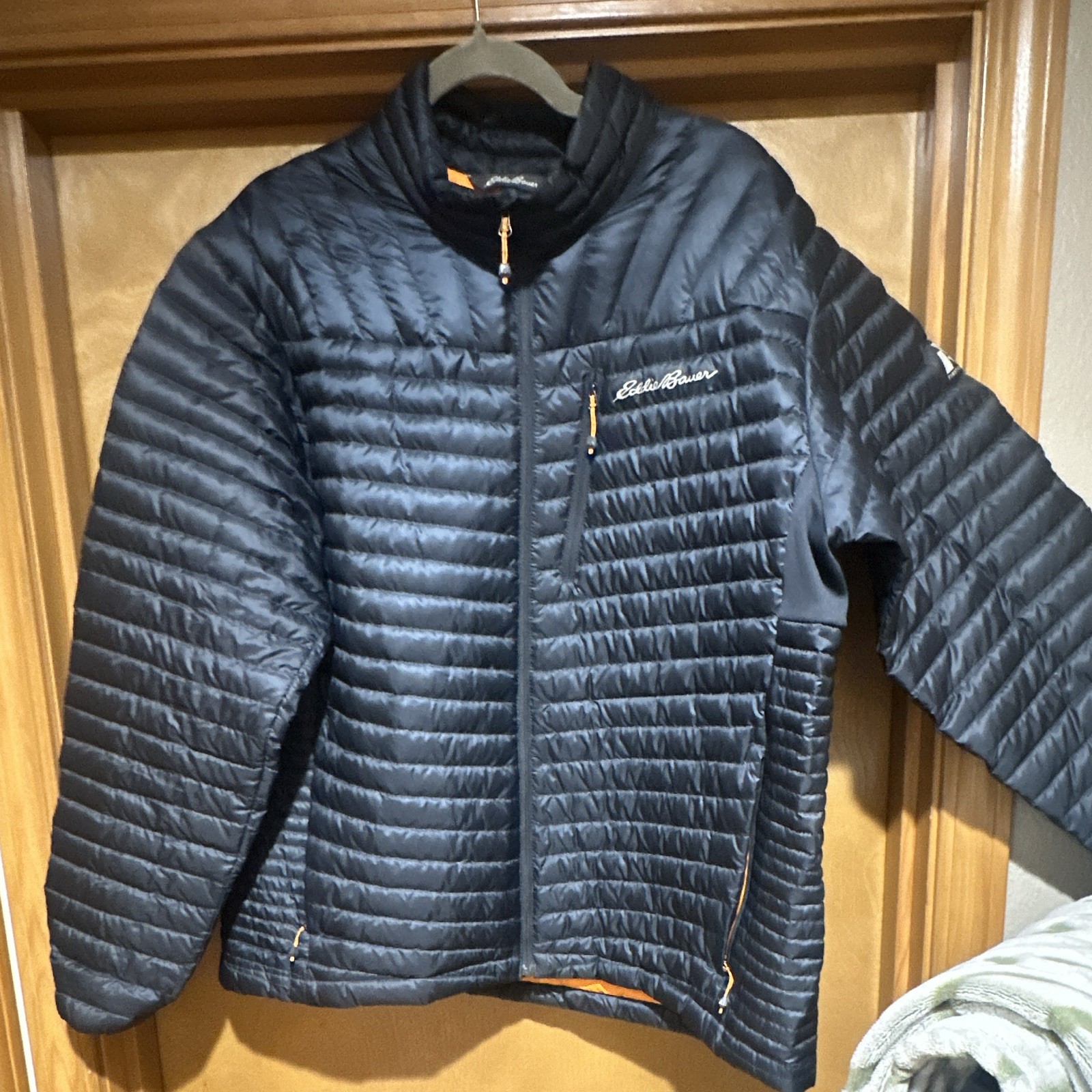 Eddie Bauer Mens XL Black/Orange Quilted Puffer Jacket Full Zip Zipped Pockets