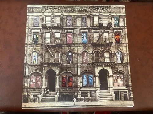 1975 LED ZEPPELIN PHYSICAL GRAFFITI LP VINYL RECORD - With Original Inserts