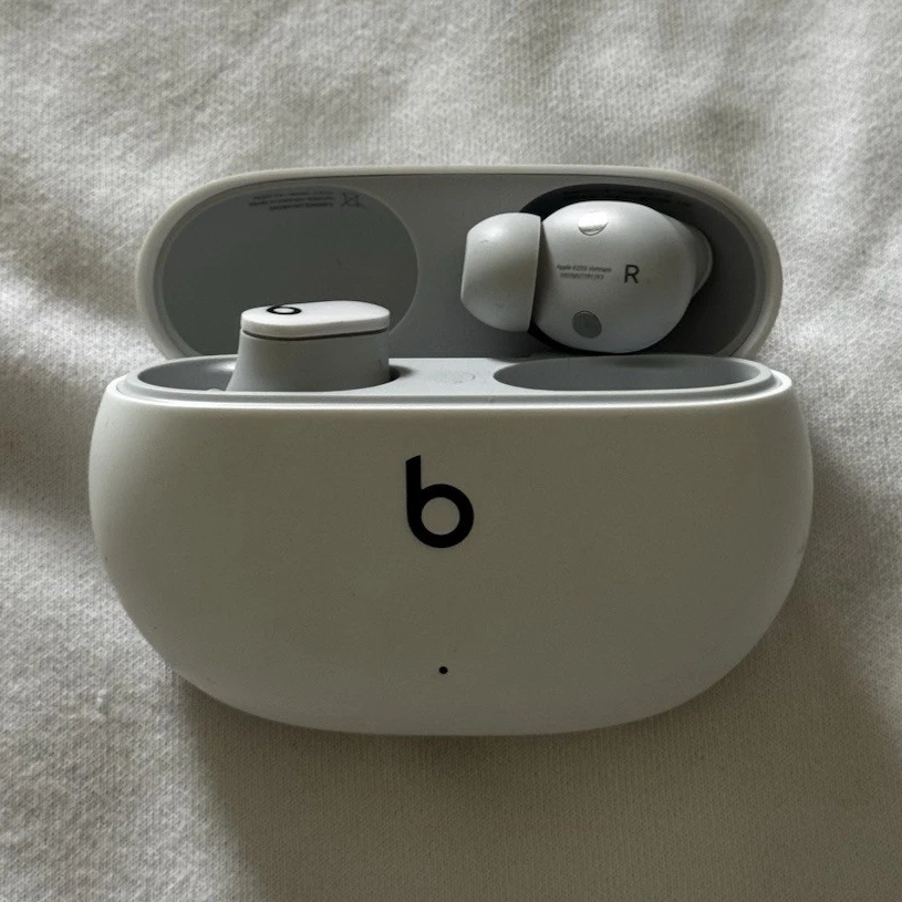 Beats by Dr. Dre Studio Buds True Wireless ANC Bluetooth Earbuds White/Gray Case