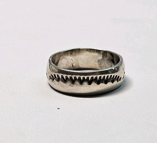 Vintage 925 Sterling Silver Hand Stamped Navajo Cigar Band 1970s Size 6.75
