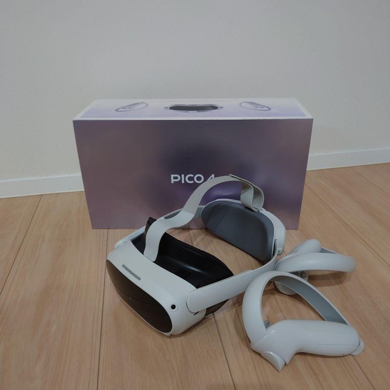 PICO 4 VR Headset 128GB White Lightweight Wireless All-in-One Virtual Reality