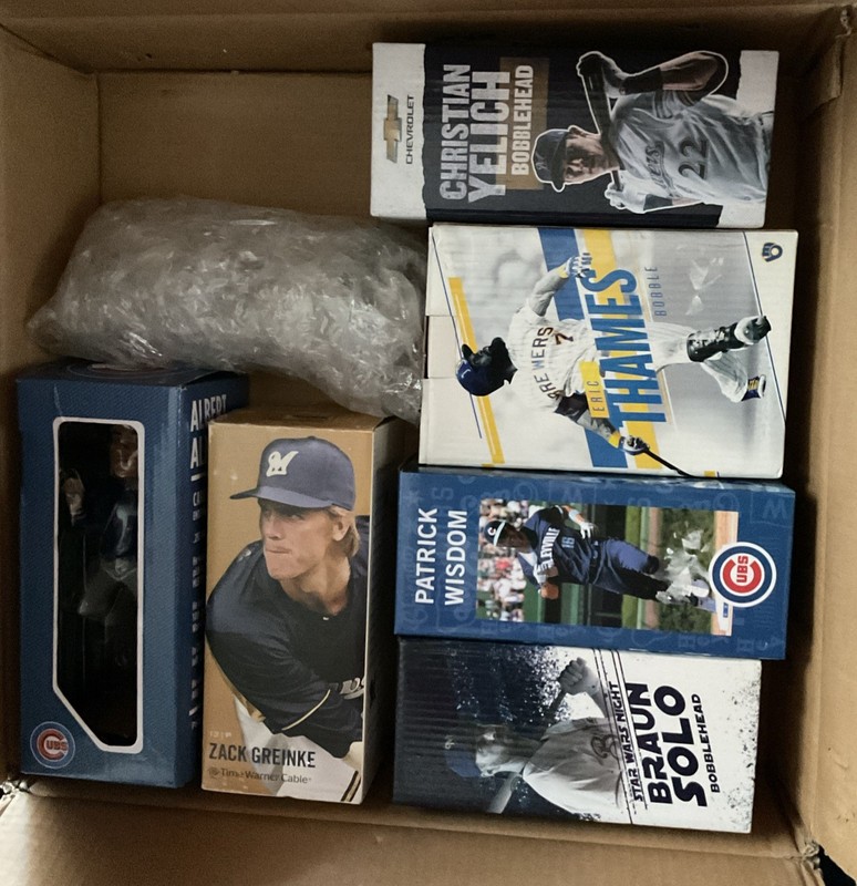 7 Baseball Bobble Heads