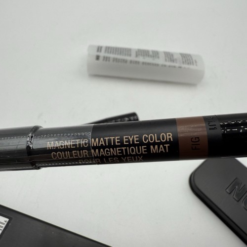 Nudestix Magnetic Matte Eye Color - Fig - Picture 3 of 5