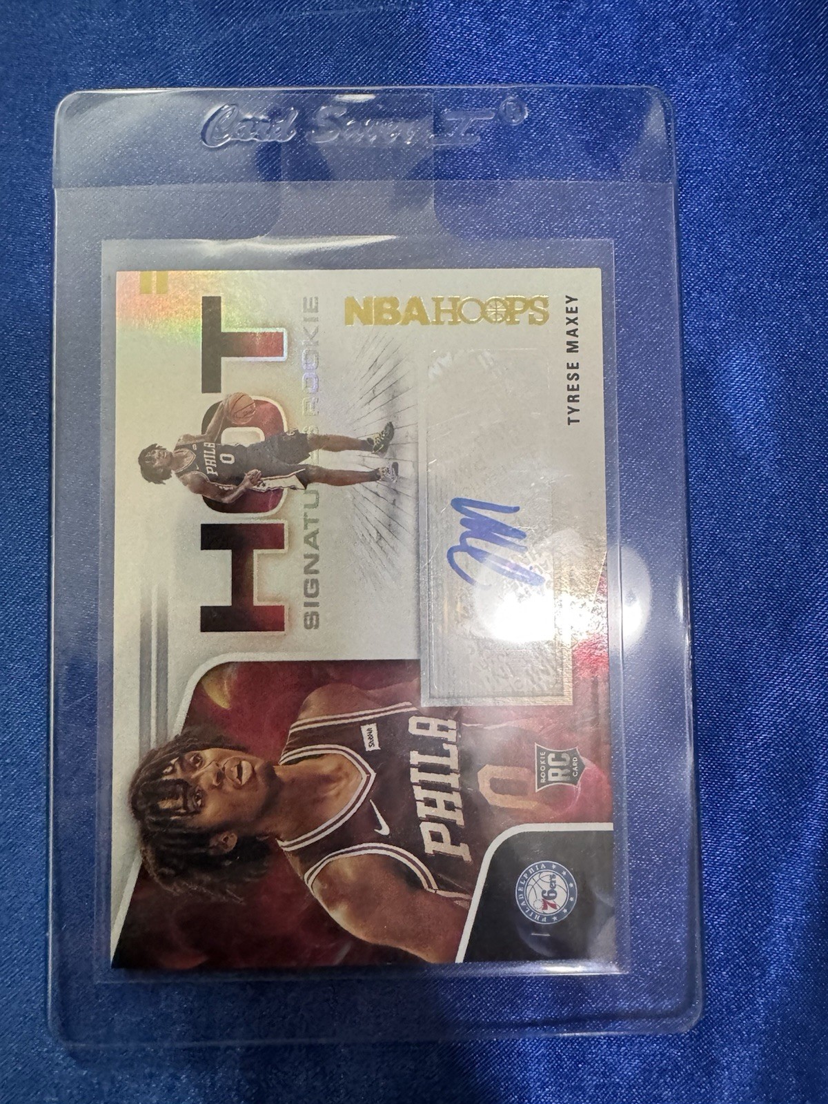 2020-21 Panini NBA Hoops - Hot Signatures Rookies Tyrese Maxey #HR-TMA (AU, RC)