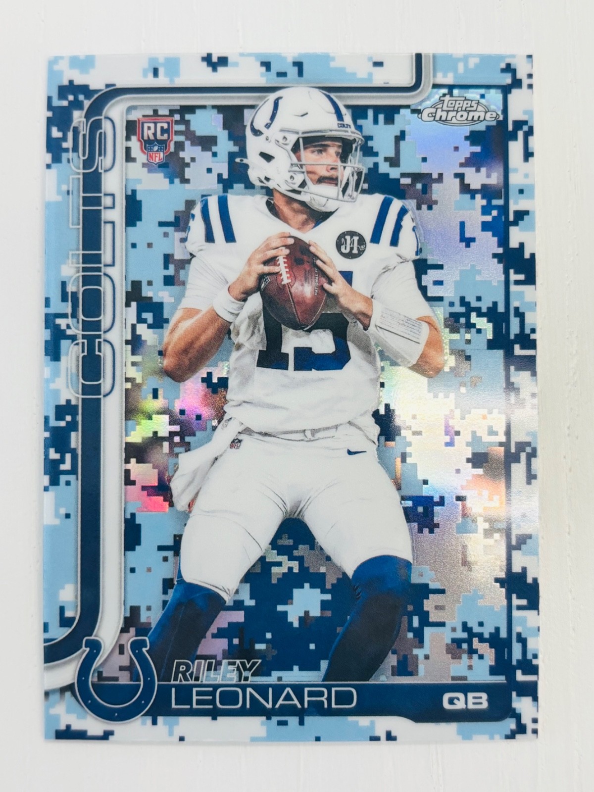 2025 Topps Chrome Riley Leonard Team Camo #318 Case Hit SSP
