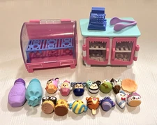 Disney Munchlings Mini Munch Set of 13 Figures w/ Accessories No Duplicates