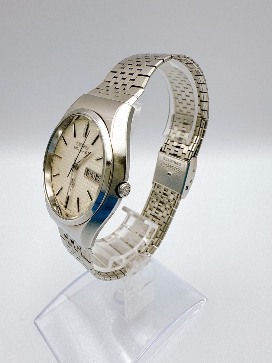 Seiko KING QUARTZ 5856-8001 Day/Date Kanji White Dial Vintage