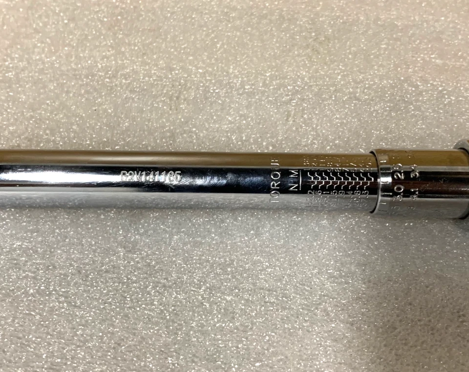 Matco TRB100K 3/8" Drive 20-100 Ft. Lbs. Click Style Torque Wrench - NO CASE - Image 4 of 4