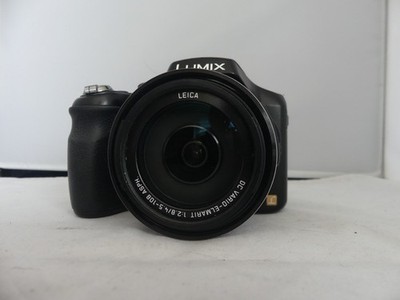 Panasonic Lumix DMC-FZ200 12.1 MP & 24X zoom lens. Looks and works