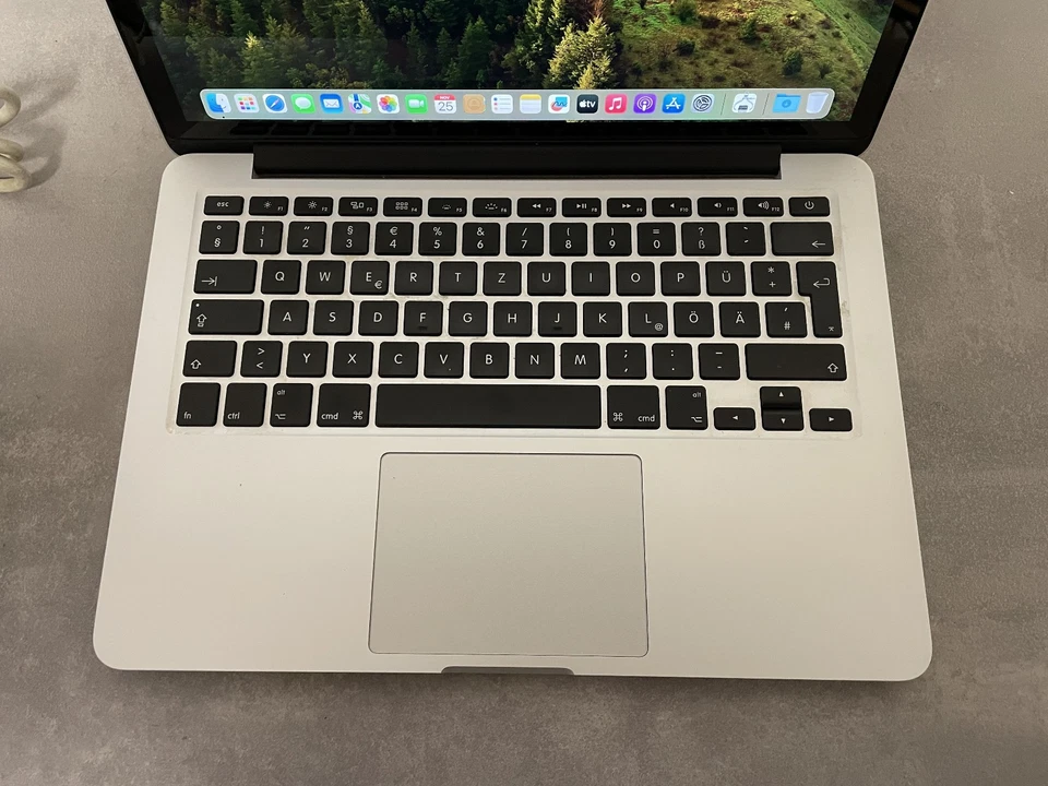 Apple MacBook Pro Retina A1502 13,3 Zoll (128GB SSD, 8 GB Ram, Intel Core i5 ) - Bild 2 von 4