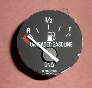 BMW E32 Fuel PETROL GAUGE instrument cluster, 8350563