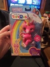 FINGERLINGS PINK UNICORN SKYE WOWWEE TOYS R US EXCLUSIVE