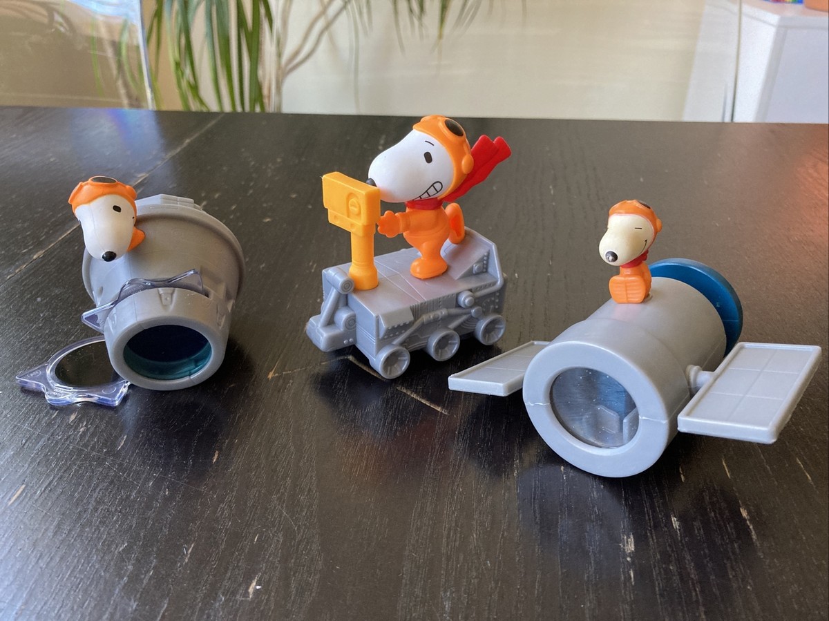 McDonalds Happy Meal Toy 2019 Peanuts Space Explorer Snoopy NASA