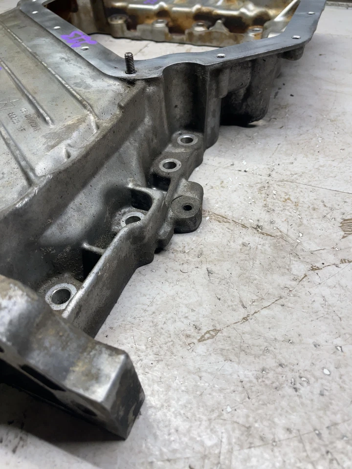 2011-2019 DODGE CARAVAN 11-14 200 14-21 PROMASTER 1500 UPPER OIL PAN OEM - Image 4 of 4