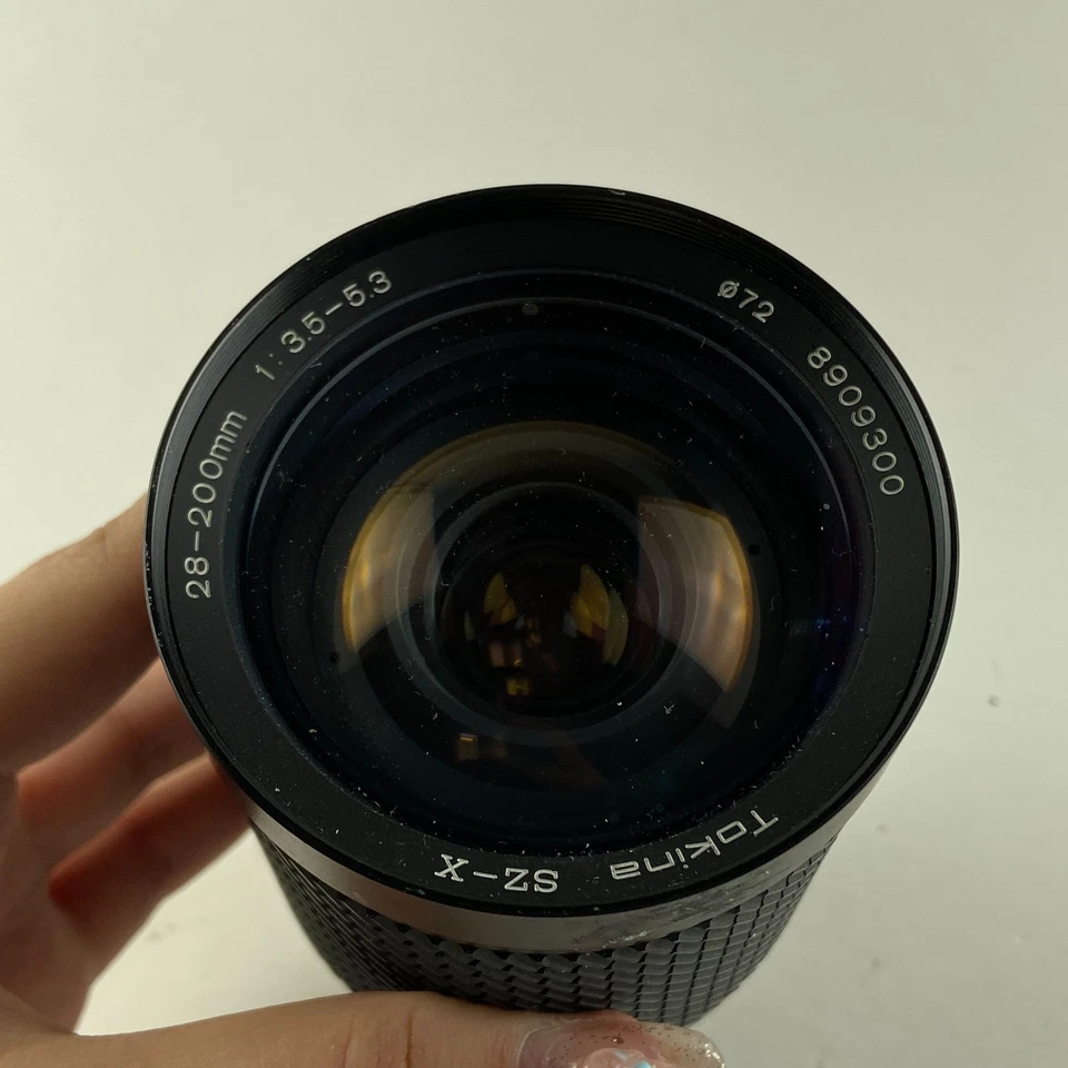 Tokina SZ-X 28-200mm Zoom Lens Black Manual-Focus 1:3.5-5.3 Canon FD for Cameras - Image 2 of 4
