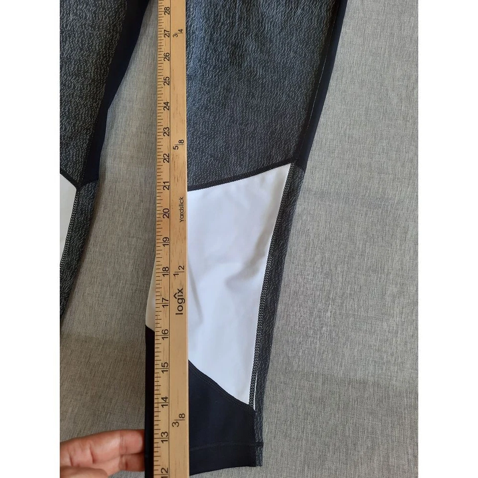 UnderArmour Women's Small Outdoor Stretch Compression Sweatpants Multi-Color - Image 3 of 4