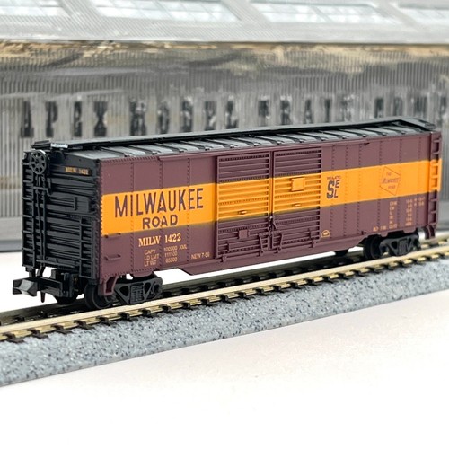 Con-Cor 41206 Milwaukee Road 50ft Double Door Boxcar MILW 1422 N Scale