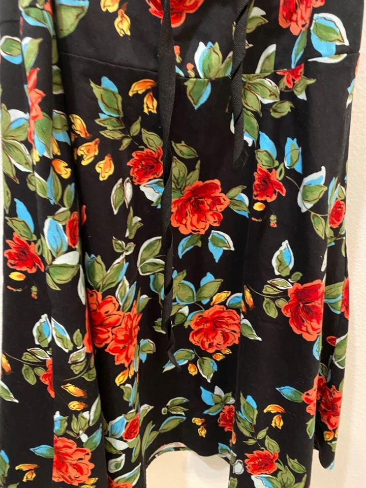 Miss Dorby size 14 dress floral, multicolor design, sleeveless, zipper back - Image 4 of 4