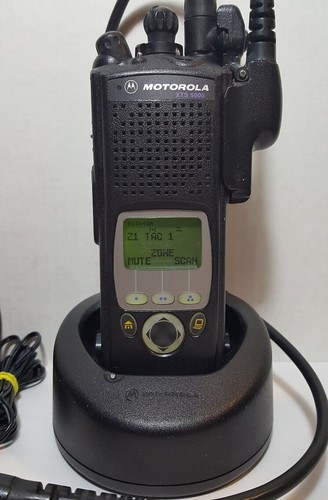 MOTOROLA XTS5000 700 800 MHz P25 Digital Police Fire EMS RADIO H18UCF9PW6AN - Afbeelding 3 van 3