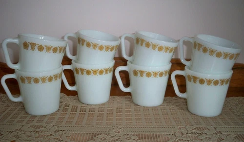 Lot of 8 Vintage Corning PYREX Coffee Cups Mugs - D Handle #1410 Butterfly Gold