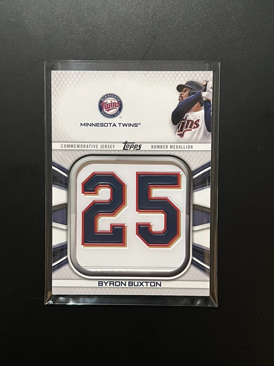 2022 Topps Series 1 BYRON BUXTON Commemorative Jersey Number Medallion #25  TWINS