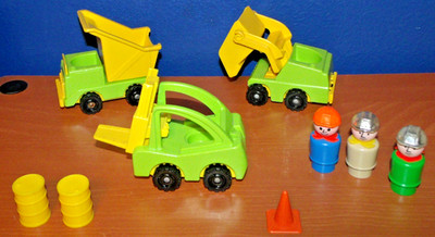 Vtg 1977 Fisher Price Little People Construction 942 789 Trucks Forklift Lot