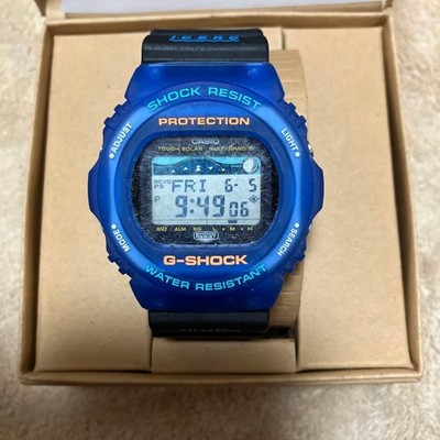G-Shock Dolphin Whale GWX-5700K-2JR Used, Slightly Damaged Box G609