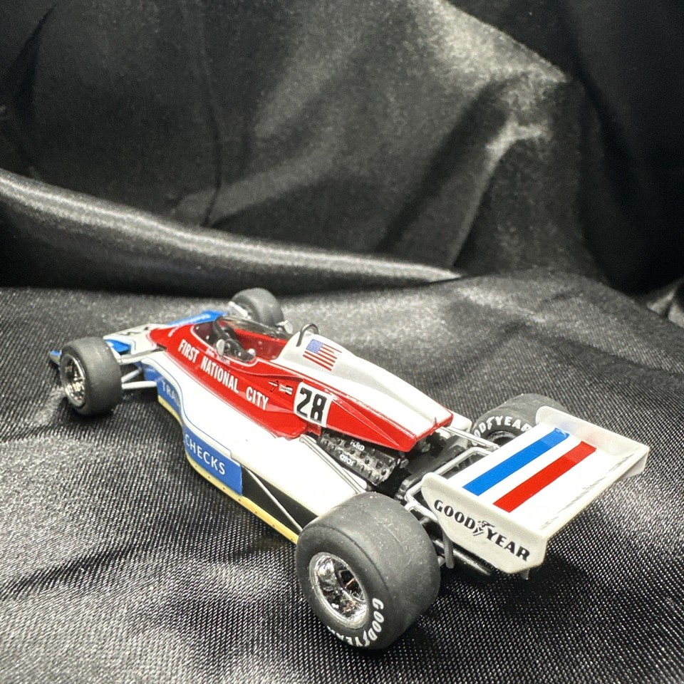 Photo F1 - Penske PC3 De John Watson - Grand Prix Long Beach 1976